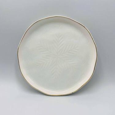 Imagem de Prato Sobremesa com Filete dourado Snow Flake - SCALLA