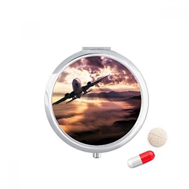 Imagem de Estojo de comprimidos com bolso e nuvens de céu vermelho escuro caixa de armazenamento de remédios dispensador de recipiente