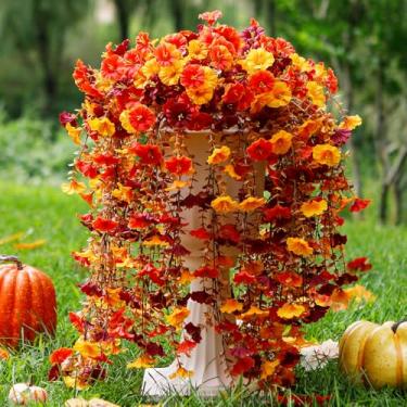 Imagem de CCTIVED Flores artificiais para pendurar no outono, 6 peças de plantas falsas de seda para pendurar no outono, petúnias, resistentes a UV, flores artificiais para plantadores ao ar livre, cesta, pano