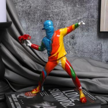 Imagem de Escultura de lançador de flores, estátua de resina para decoração de casa, sala de estar, mesa de escritório e enfeites de estante, estatuetas decorativas modernas, decorações de arte (coloridas)