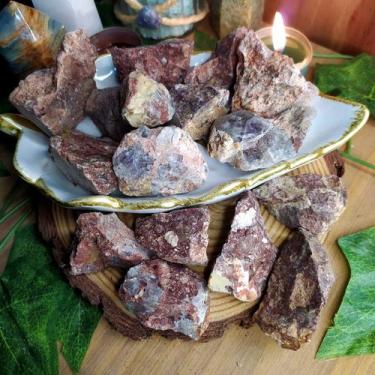 Imagem de Pedra quartzo jiboia bruto 1 a 2 cm - coragem e otimismo - cristal nat