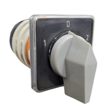 Imagem de Chave Comutadora 2 Posições 1-0-2 U3/ Liga/Desliga/Liga - Semitrans | 63E