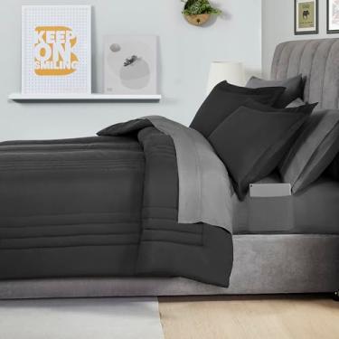 Imagem de Conjunto de edredom Queen listrado acolchoado – Conjunto elegante com edredom, protetor de colchão, jogo de lençol e fronhas — design listrado sofisticado para casa e quartos de hóspedes, preto/carvão