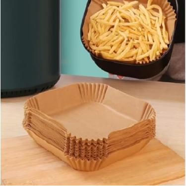 Imagem de Forma de Papel Quadrada Natural Descartável Forro Antiaderente Refil para Airfryer Fritadeira Assadeira Elétrica Tamanho Grande 20 (base) x4,5cm 50 pçs - MELLUZ (Quadrado - Natural)