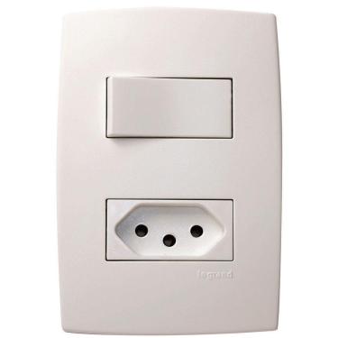 Imagem de Conjunto De Interruptores Simples + Tomada 2p+t Pb 10a - 615074 - Pial Cj.int.s+tom 2p+t Pb Pplus 10a Pial 615074