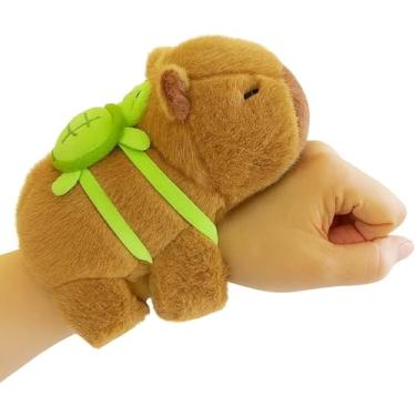 Imagem de Pulseira de Pelúcia Capivara Fofa, Companheira Multiuso para Mochila e Cortina, Antialérgica, Marrom com Verde, 26cm x 17cm