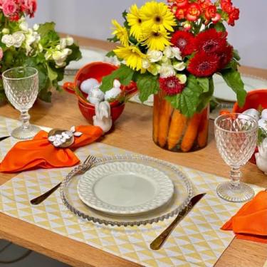 Imagem de Kit 6 Jogos Americanos com 6 Guardanapos e 6 Pg Páscoa Colorido Póa (TRIÂNGULO AMARELO - GUARDANAPO LARANJA - PG COELHO CHOCOLATE)