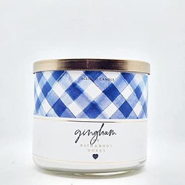 Imagem de Bath & Body Works, Vela de 3 pavios White Barn com óleos essenciais - 411 g - Guingão