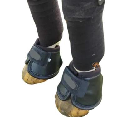 Imagem de Kit Cloche com Caneleira e Cloche , resistente  para cavalo - SELARIA 