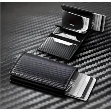 Imagem de Carteira masculina fina com bloqueio de RFID – Porta-cartões pop-up estilo fibra de carbono com compartimento para dinheiro, design compacto de três dobras para transporte diário