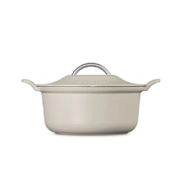 Imagem de PANELA REDONDA LE CREUSET MODERN 26CM HERITAGE EM FERRO FUNDIDO MERINGUE 21700267164430