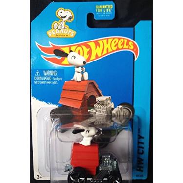 Imagem de Hot Wheels 2018 50th Anniversary HW Screen Time Peanuts Snoopy Car 25/365