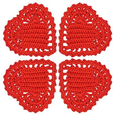 Imagem de Qxzvzem 4 peças de porta-copos têxteis de 3,6 polegadas Dia dos Namorados crochê para artesanato, jogo americano de renda de pano de algodão puro feito à mão, tapete de vela romântico de coração