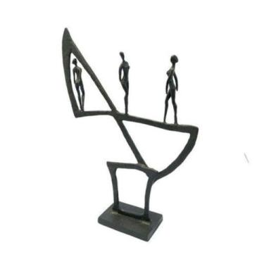 Imagem de Escultura Decorativa Pessoas na Trilha Lindos Detalhes Luxo - LUXdécor