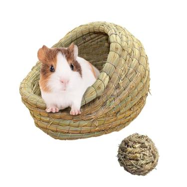 Imagem de kathson Casa de grama de porquinho-da-índia esconderijo de cobaia, cama de feno tecida à mão, casa de grama natural para coelhinho hamster e pequenos animais com bolas de feno para mastigar brinquedos