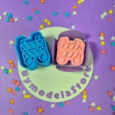 Imagem de Modelador para Brigadeiros e Docinhos Construção Placa de Construção -