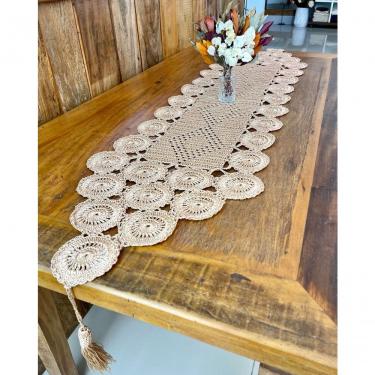 Imagem de Caminho de Mesa 1,50m X 38cm Crochê Liso Polipropileno Feito à Mão para Decoração Bege Artesanal