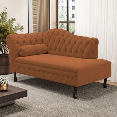 Imagem de Divã Recamier Lavínia Clássico 120cm Capitonê Com Pés De Madeira Veludo Terracota - Desk Design
