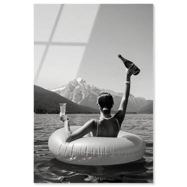 Imagem de Decoração de parede glamorosa com estampa de gala flutuante por Notoriart, pronta para pendurar, 50 x 76 cm