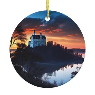 Imagem de Enfeites de Natal para pendurar em cerâmica para árvore de Natal, lindo enfeite de cerâmica ao anoitecer, enfeite de Natal com fita dourada em forma de estrela, decoração de pendurar para árvore de