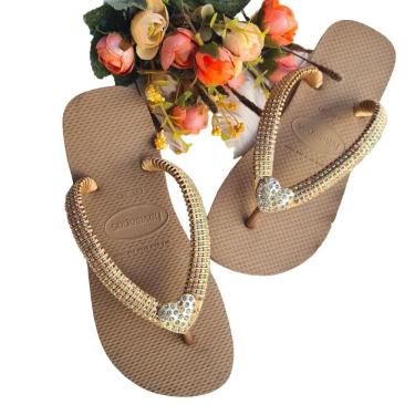 Imagem de Sandália Havaianas Glitter Pedraria Central Coração e Strass