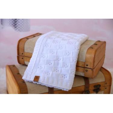 Imagem de Manta Bebê Tricô Cobertor Saída Maternidade Quentinha Furinhos - Model