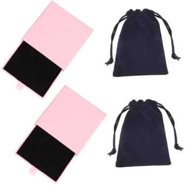 Imagem de WHPromLang 2 pacotes de caixa quadrada de joias de presente de 9 x 9 cm caixas de joias de papelão com 2 peças bolsa de veludo com cordão para armazenar anéis, brincos, colares