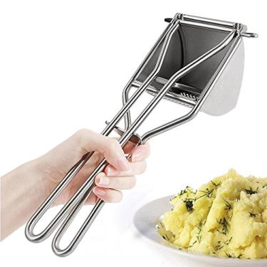 Imagem de O espremedor de batatas é um espremedor de batatas de aço inoxidável com uma alça longa para purê de batatas, legumes e frutas