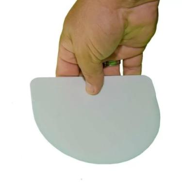 Imagem de Raspadeira Meia Lua - Espátula Espalha Glacê Decora Bolo