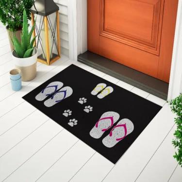 Imagem de Tapete Para Porta Capacho Divertido e Criativo Desenho Chinelos Pais, Filho E Patas Ca1600