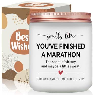 Imagem de Risnoae Presentes de maratona para mulheres, homens – Atletismo, cross country, corrida 5K 10K, meia, NYC Marathon Essentials – Ideias legais de presente de corrida para corredores – Vela perfumada de