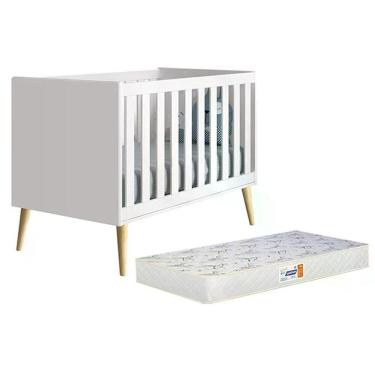 Imagem de Berço Americano Theo Branco Fosco Com Pés Madeira Natural E Colchão D18 - Reller Móveis Branco Fosco