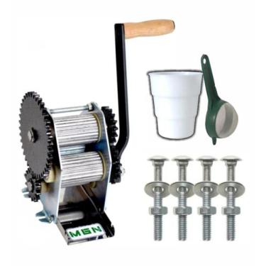 Imagem de Engenhoca Manual De Cana Garapeira Inox 3 Moendas Com Balde Peneira e 