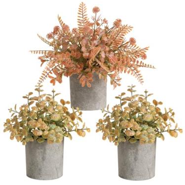 Imagem de RUIDKUN Pacote com 3 mini plantas laranjas falsas de plástico artificial eucalipto decoração de outono para casa, escritório, mesa, banheiro, mesa de centro e prateleira