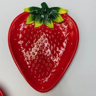 Imagem de Prato Raso Morango em Cerâmica Vermelho 26cm - ROJEMAC