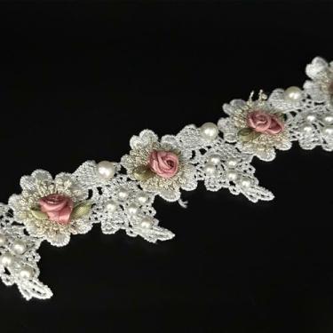 Imagem de 2 jardas vintage pérolas brancas flores rosas bordadas com borda de renda tecido apliques florais fita de renda nupcial artesanal costura artesanal para casamento vestido de noiva roupas chapéu