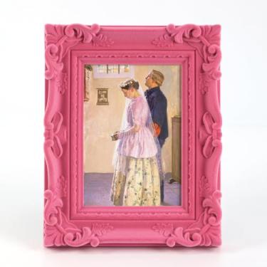 Imagem de FOLKOR Porta-retrato pequeno 12 x 17 cm com acabamento em veludo, linda moldura decorativa rosa para quarto feminino, sala de estar, moldura vintage ornamentada para decoração moderna de escritório em