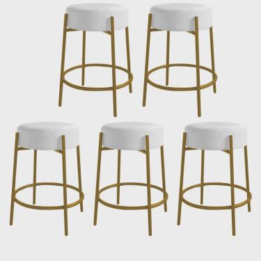 Imagem de Kit 05 Banquetas Alta Sintra 65cm Redonda Ferro Dourado Suede Branco - Ahazzo Móveis
