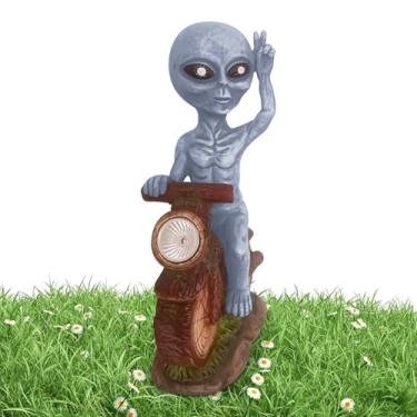 Imagem de Estatueta de alienígena | Figura engraçada de resina ao ar livre, lâmpada solar, jardim, estatueta resistente ao clima para quintal, varanda, casa assombrada, gramado, pátio, coleção de ficção