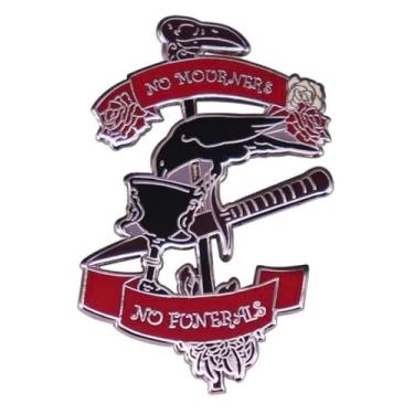 Imagem de No Mourners No Funerals Goth Gothic Black Crow Raven Drinking Wine Cup Red Rose Six of Crows Dagger 3,3 cm Emblema de pino esmaltado, 1.3 Inches, Esmalte, Esmalte