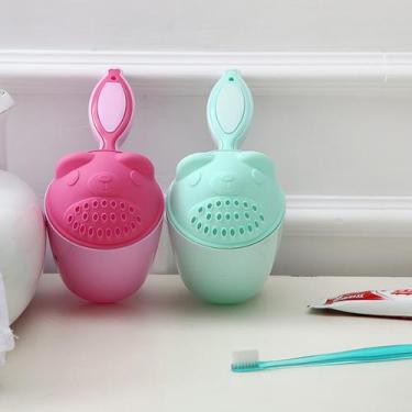 Imagem de Copo Regador De Banho Para Lavar Cabelo Bebê Banho Seguro - Color Baby