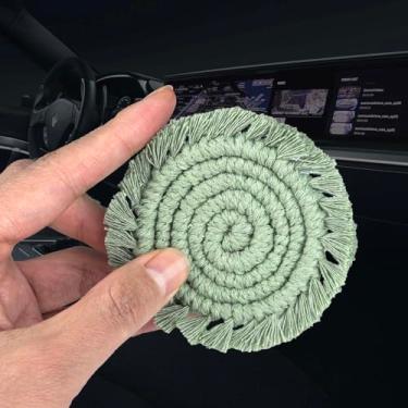 Imagem de OULUHEND 2 peças Boho Macramê Cute Cotton Car Cup Coasters para mulheres, TIK tok Must Haves 2025 porta-copos de carro para porta-copos (verde sálvia).