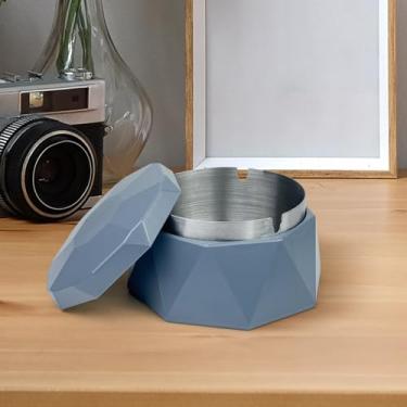 Imagem de Cinzeiro com tampa, cinzeiro de cigarro à prova de vento com interior removível de aço inoxidável para interior e exterior, suporte de cinzas coberto portátil para casa, pátio, escritório, bar, hotel