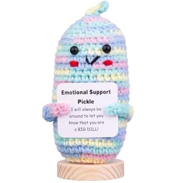 Imagem de CoFuBcad Handmade Emotional Support Pickle Cucumber Gift, Cute Knitted Cucumber Doll with Front Card and Wooden Base.Birthday Gift Car Decoration Room Office Decoration(A16)
