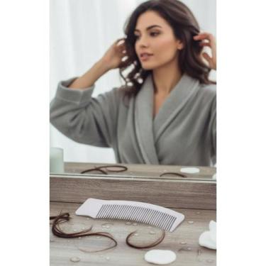 Imagem de Kit 100 Mini Pentes Brancos Descartáveis 14cm Higiene - Congratulation