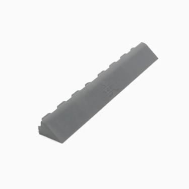 Imagem de HockeyShot Puck Stopper Edging Pacote com 6 - Durável, fácil instalação para uso interno e externo, versátil, uso em azulejos de gelo sintético e azulejos de hóquei seco para jogadores de hóquei