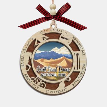 Imagem de Lerime66 Enfeite de Natal Great Sand Dunes National Park, design de corte a laser de madeira de 2 camadas, decoração de árvore de férias, presente de lembrança de viagem, dunas de areia e memória de
