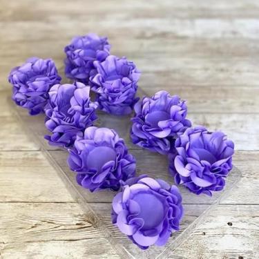 Imagem de Kit com 120 Forminhas para Doces Finos Modelo Flor Luxo – Linha Style – Ideal para Casamentos, Festas e Decoração de Mesa Elegante(LILÁS,120 UNIDADES)