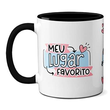 Imagem de Caneca Namorados Buquê Meu Lugar Favorito É Ao Seu Lado (Preta)