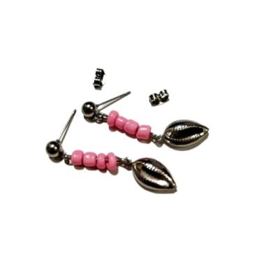 Imagem de Par de Brincos em Aço Inox pequena conchinha e Missangas (missangas Rosa)